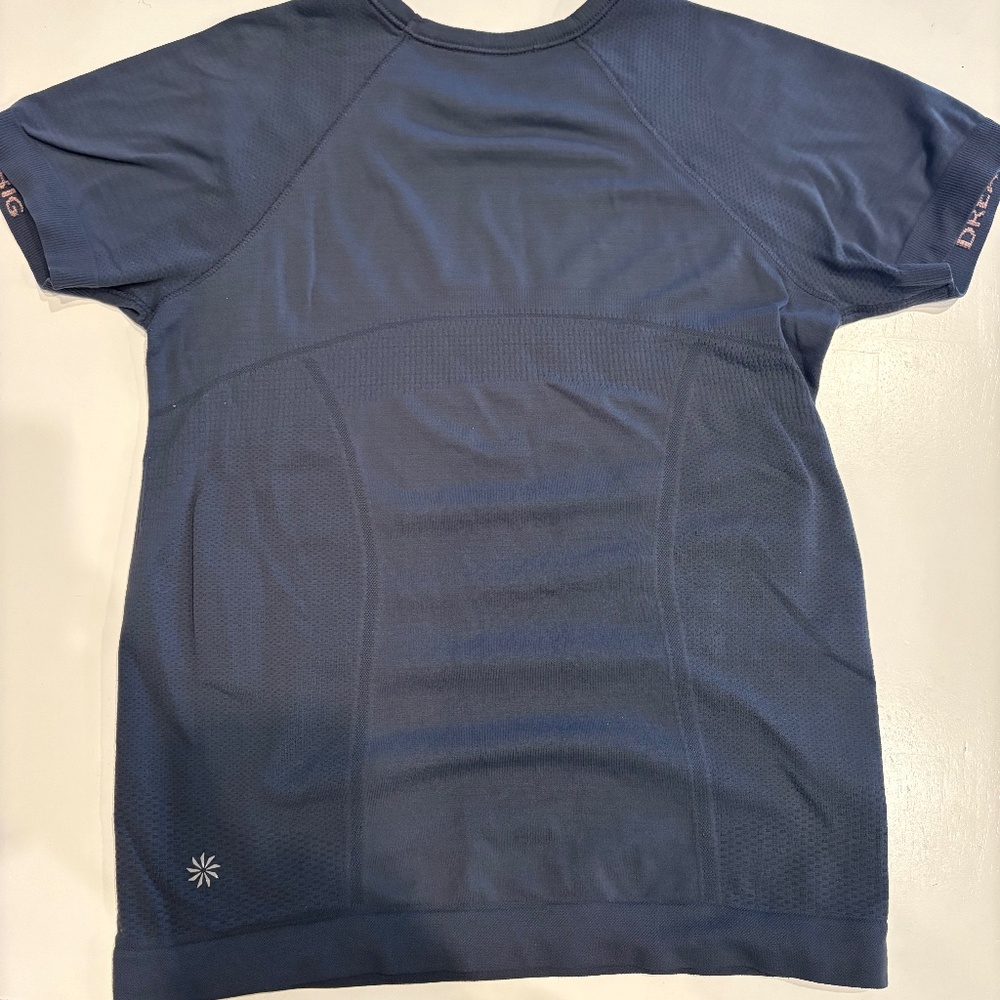 Athleta Girl Power Up Seamless tee